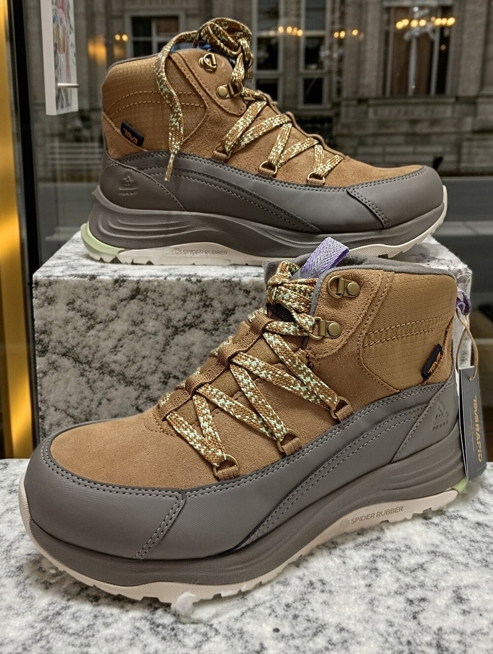 Teva Auroris Waterproof Womens Sz 8.5 Hiking Boots $160